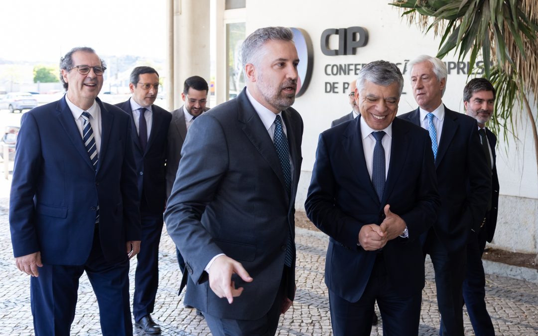 CIP reforça diálogo com partidos e recebe Pedro Nuno Santos