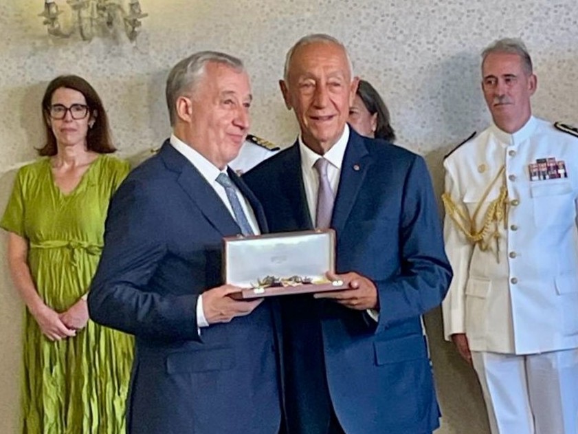 APIGRAF distinguida como Membro Honorário da Ordem de Mérito